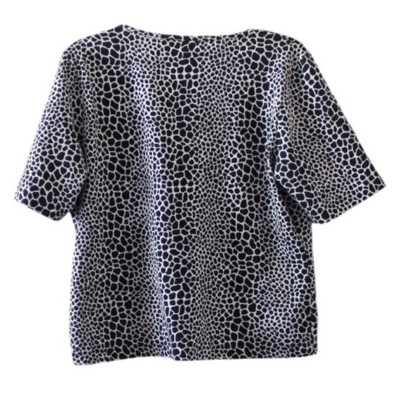 Liz Claiborne Black and White Animal Print Stretch V-Neck T Shirt Woman's Large - Picture 2 of 3
